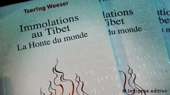 Tsering Woeser Buchcover Selbstverbrennung in Tibet