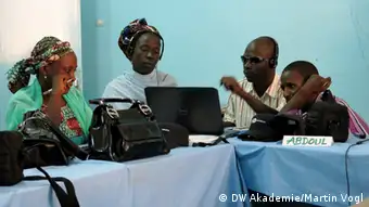 Im Oktober fand das zweite Modul des Trainings Konfliktsensitiver Journalismus in Niamey, Niger statt. Daran haben 12 Radiojournalisten aus allen Landesteilen teilgenommen. Copyright : DW Akademie/Martin Vogl
