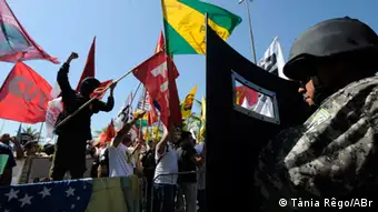 Proteste gegen Versteigerung des Ölfelds Libra in Brasilien