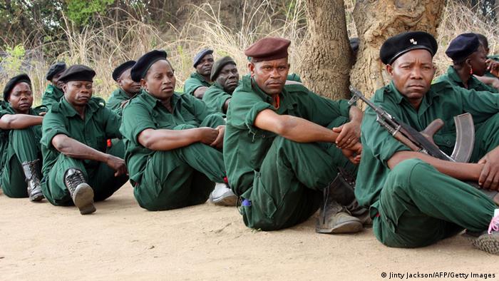 Mosambik RENAMO Rebellen 2012