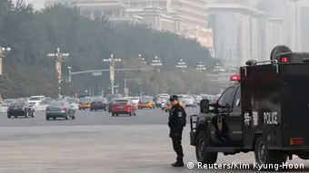 Polizeieinheit - Tiananmen Platz in Peking