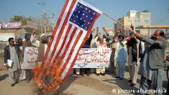 ARCHIVBILD Pakistan Protest gegen die USA