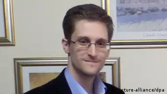 Edward Snowden Ehrenurkunde Whistleblower-Preis 2013 BILDAUSSCHNITT