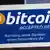 Deutschland: Plakette, die besagt, dass hier Bitcoin akzeptiert werden