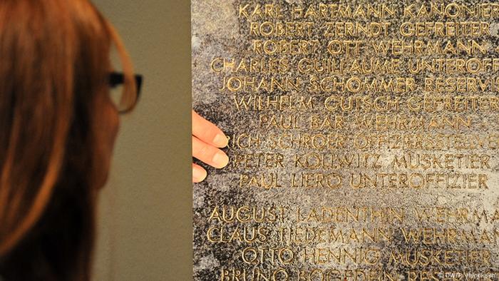 Deutschland Ausstellung Missing sons in Bonn