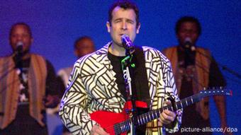 Johnny Clegg und seine Band Juluka im Jahr 1999