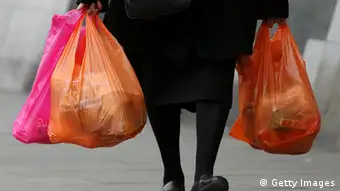 Symbolbild Plastiktüten Verbot Umweltschutz