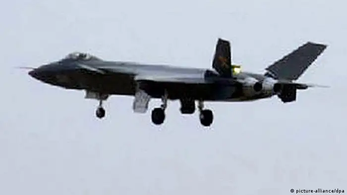 ©Kyodo/MAXPPP - 12/01/2011 ; BEIJING, China - Photo, circulated on Chinese websites, shows what is believed to be the J-20, China's first radar-evading stealth fighter. (Kyodo)