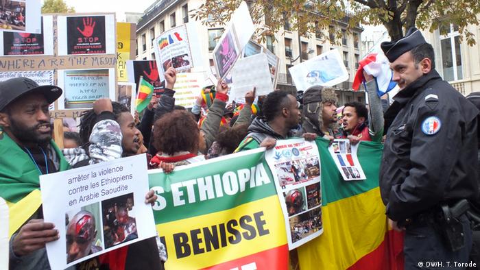 Ethiopians demonstrate in Paris (Photo: Haimanot Tiruneh Torode)