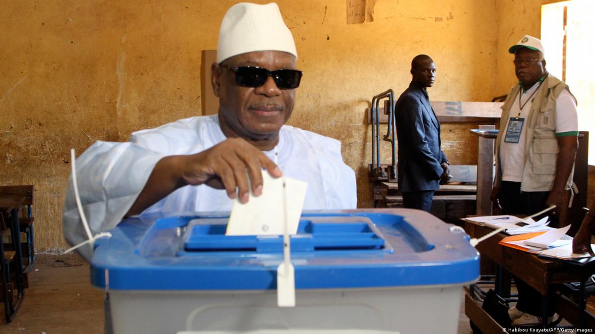 Mali hat ein neues Parlament gewählt DW 25.11.2013