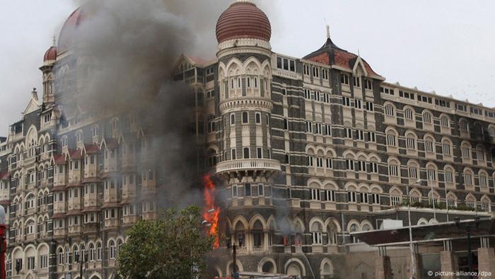 Terroranschlag im indischen Mumbai am 26. November 2008 - hier das Taj Mahal Hotel. 175 Menschen starben Terroranschlag im indischen Mumbai am 26. November 2008 - hier das Taj Mahal Hotel. 175 Menschen starben
