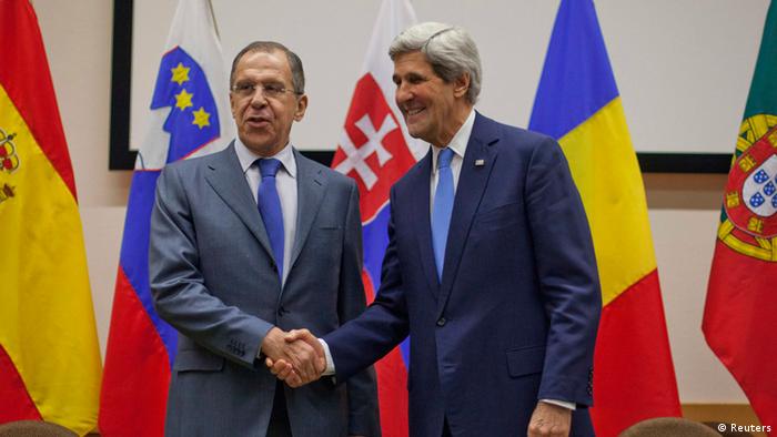 Kerry, Lavrov Photo: REUTERS/Pablo Martinez Monsivais/Pool