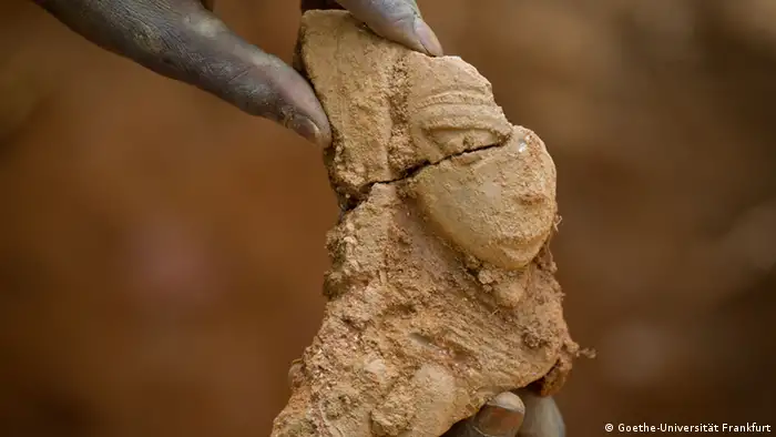 Skulpturen der Nok-Kultur Terrakottafigur Dogon Daji in Nigeria