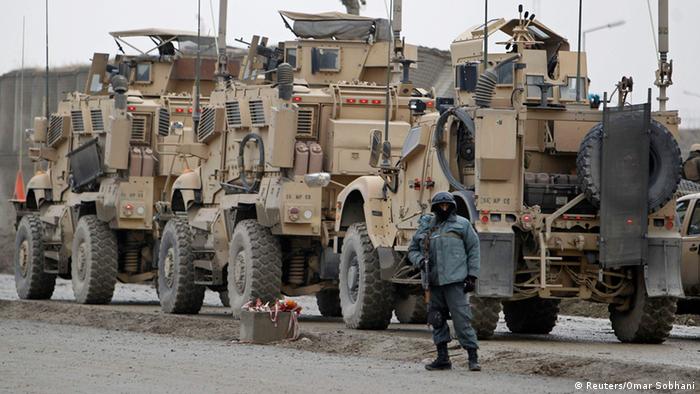 zum Thema - Selbstmordanschlag auf Bundeswehrkonvoi während Besuch des Verteidigungsministers zum Thema - Selbstmordanschlag auf Bundeswehrkonvoi während Besuch des Verteidigungsministers