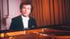 András Schiff 1990 am Flügel (Foto: picture-alliance/akg-images) András Schiff 1990 am Flügel (Foto: picture-alliance/akg-images)