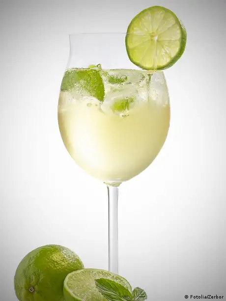 Symbolbild Mochito Cocktail Sorbet Sekt