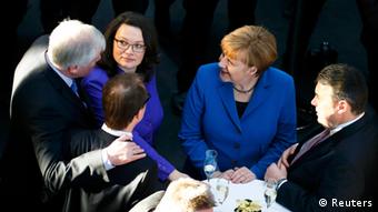 Andrea Nahles und Angela Merkel 16.12.2013