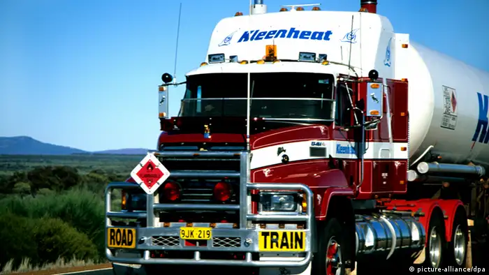 Australien Flüssiggas Transport (picture-alliance/dpa)