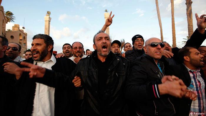 صورة من الأرشيف لمظاهرة في طرابلس الغرب