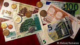 L'euro a remplacé le Lat l'ancienne monnaie lettonne. Certains Lettons craignent une hausse des prix