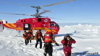 MV Akademik Shokalskiy Antarktis Hubschrauber 02.01.2014
