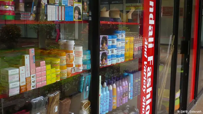Kosmetik in einem Laden in Swasiland