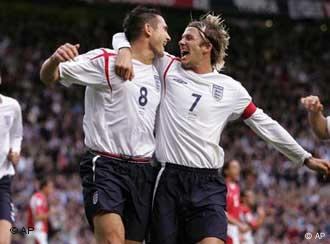 World Cup Finalists Emerge DW 10/08/2005