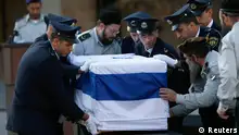 إسرائيل تودع شارون بإقامة جنازة رسمية