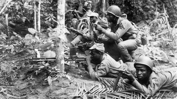 Soldados durante a Guerra do Biafra (1967-1970)