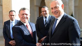 نتانياهو وعبدالله الثاني في لقاء في عمان (16/1/2014)