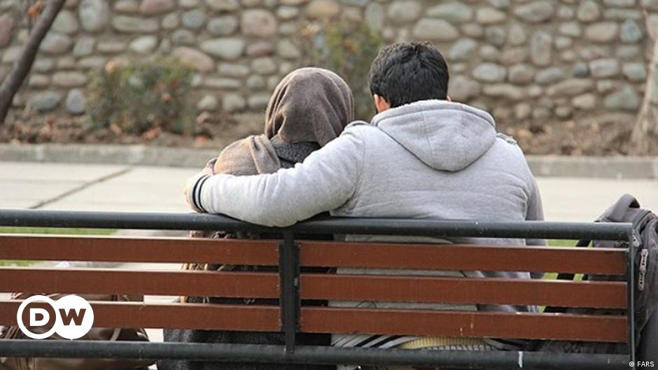 Iraner spotten über staatliche Dating-App
