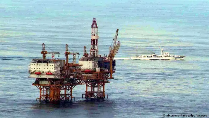 Chinesische Ölplattform im Ostchinesischem Meer