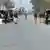 Pakistanische Sicherheitskräfte am Tatort nach dem Anschlag (Foto: EPA)