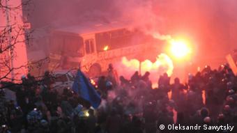 Protestas y explosiones en Kiev. (19.1.2014).