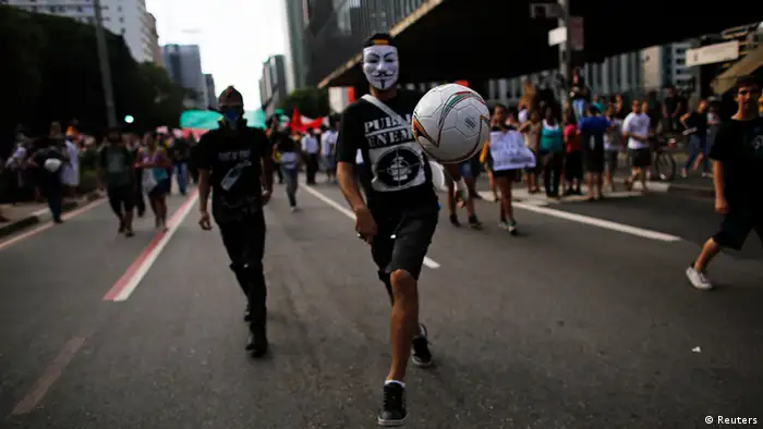 Demonstration gegen die Fußball-WM in Sao Paulo 2014