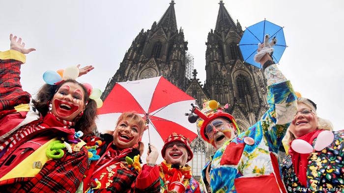 Карнавал - вуличне свято для дорослих і малих на берегах Рейну