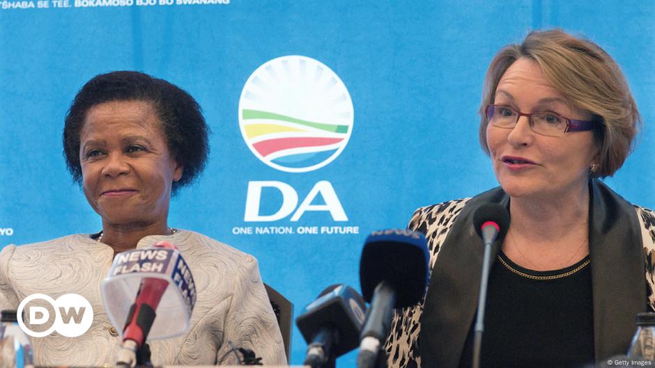 Two South African Opposition Parties Unite – DW – 01/28/2014