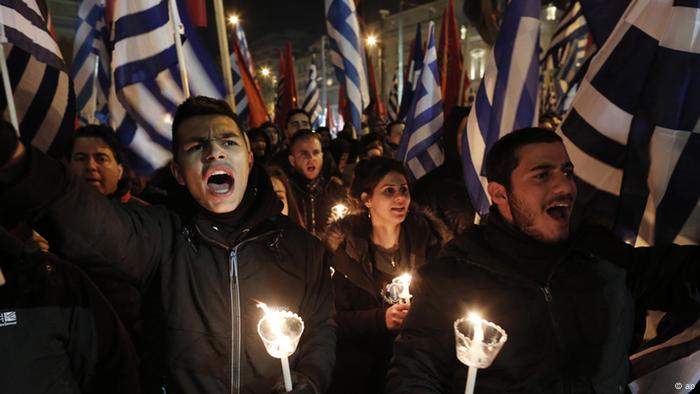 Neonazi-Partei Goldene Morgenröte demonstriert in Athen (ap)