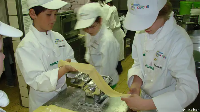 Los pequeños chefs poseen el récord mundial de preparación de “Spätzle”.
