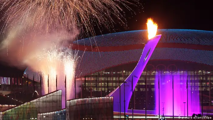 Das olympische Feuer der Winterspiele in Sotschi brennt. 