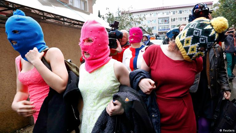 Pussy Riot Released In Sochi Dw 02 18 2014