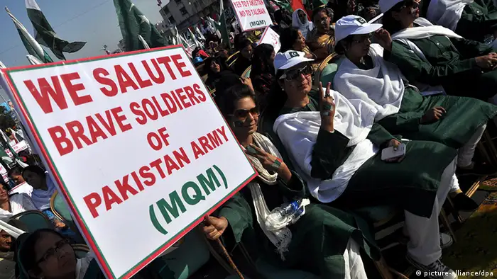 Pakistan Demonstration gegen Taliban in Karachi