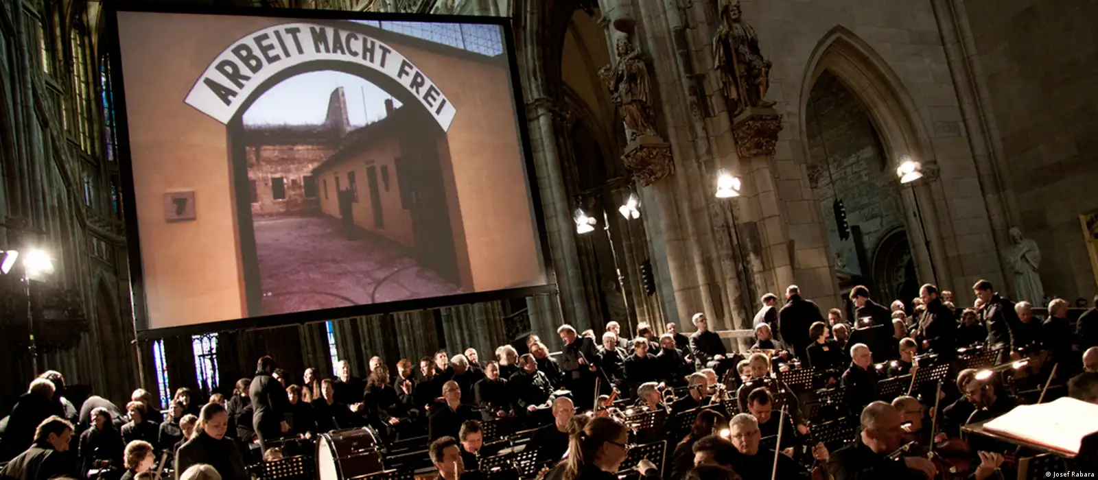 Maestro indica a Missa de Requiem de Verdi