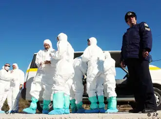 希腊卫生官员已经全副武装起来备战禽流感