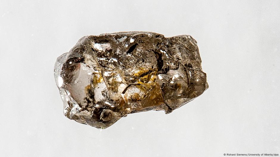 Diamante encontrado no Brasil comprova suspeita antiga da ciência DW 14/03/2014