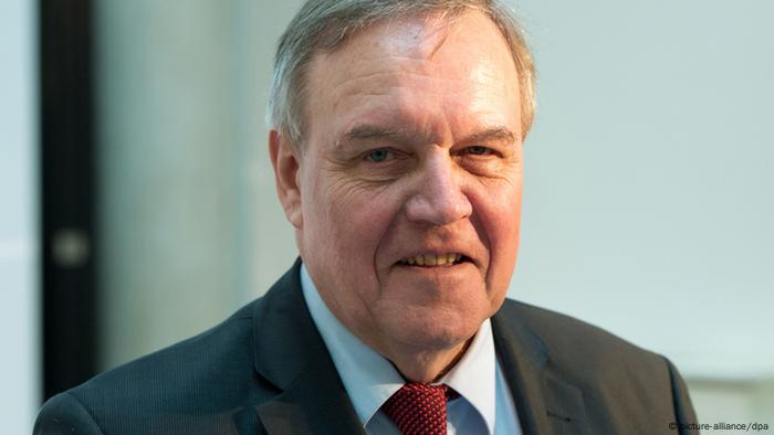 Volker Rühe.