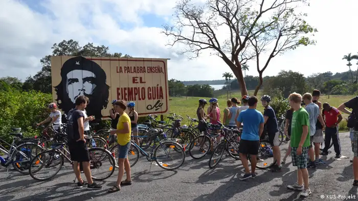 Mit Fahrrädern sind die Schüler auf Kuba unterwegs (Foto: KUS-Projekt)