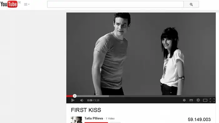 Screenshot youtube First Kiss