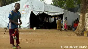 Filmstills aus dem Beitrag Die humanitäre Katastrophe in der Zentralafrikanischen Republik