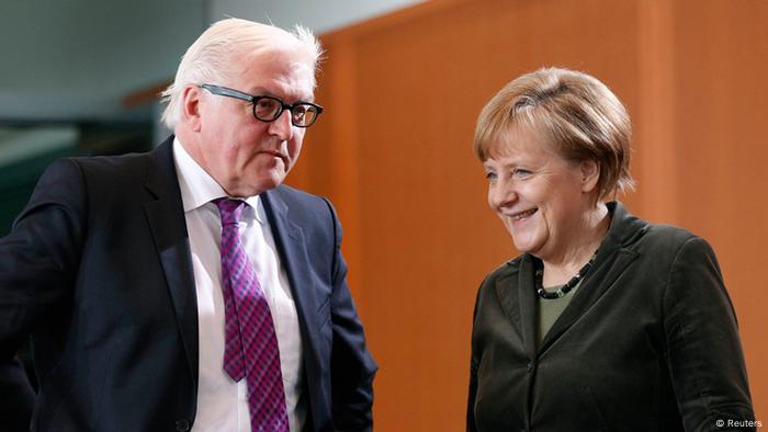 Bundeskanzlerin Merkel und Außenminister Steinmeier (Foto: Reuters)